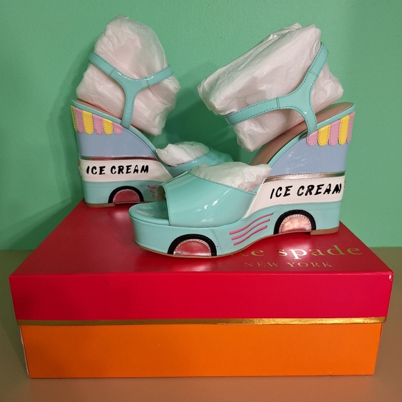 Dotty Ice Cream Wedges - Picture 5 of 12